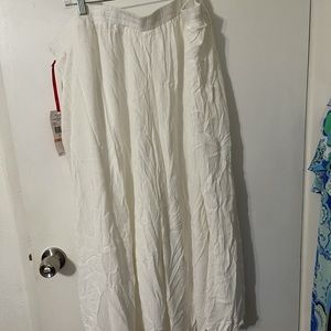 White (2X) women’s “Ruby Rd” Capri Pants